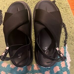 Black Sandals with Cross Straps